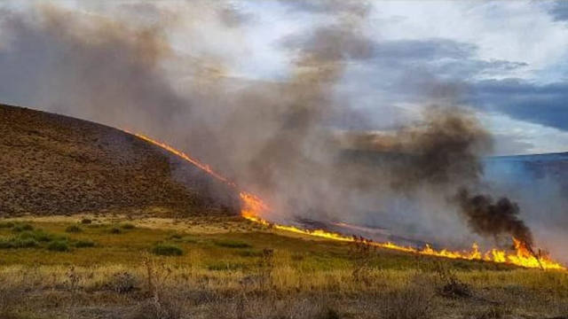 FOTO: Apagones en el sur por un incendio fuera de control