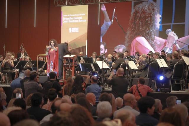 FOTO: Noche de gala en la gran apertura del Centro de Convenciones