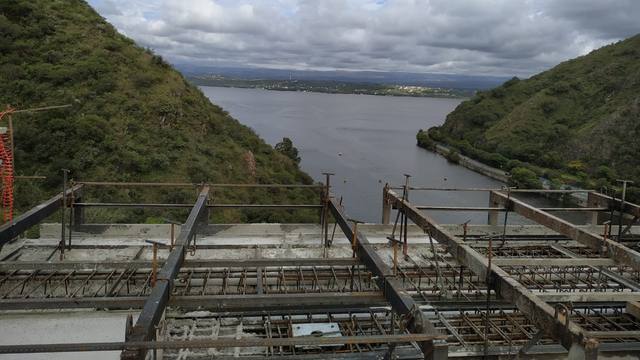 En abril estaría listo el puente del lago San Roque