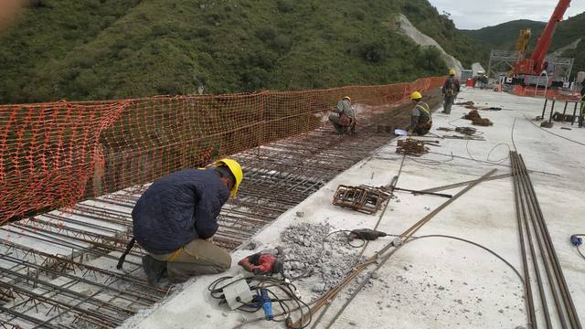 En abril estaría listo el puente del lago San Roque