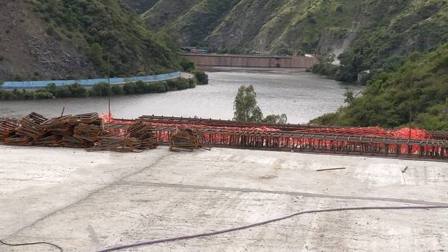 FOTO: En abril estaría listo el puente del lago San Roque