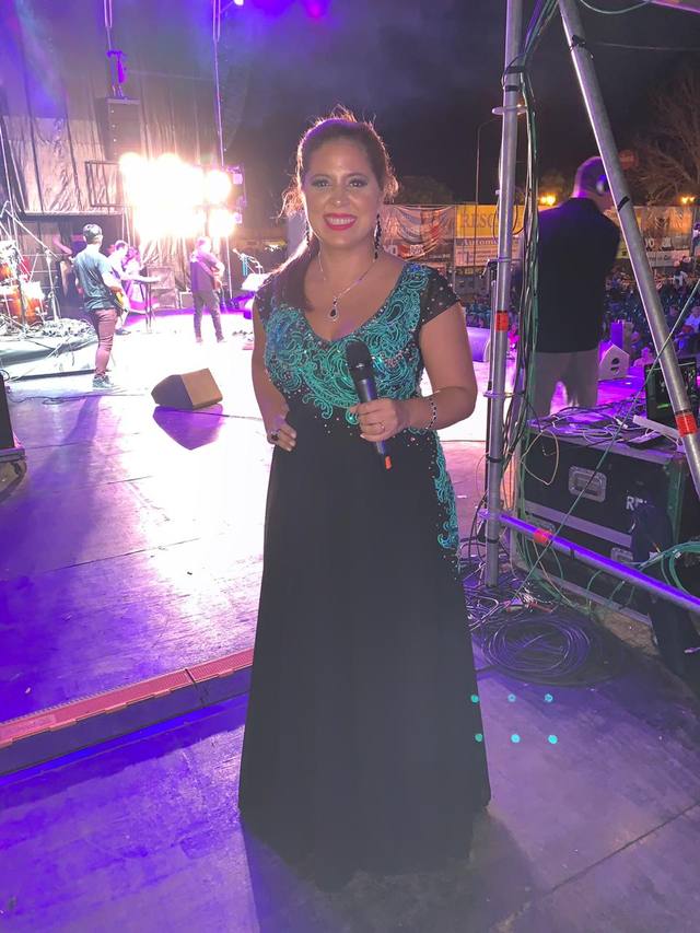 Geo Monteagudo deslumbró en la Fiesta de las Colectividades