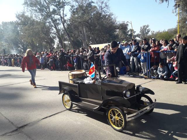 Santiago del Estero celebró su aniversario con un gran locro