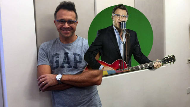 Sergio Lapegüe, del noticiero al rock and roll