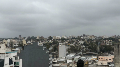 Se observa viento y cielo totalmente cubierto