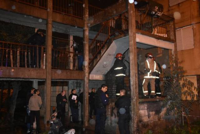 Investigan la muerte de un matrimonio y su bebé en San Luis