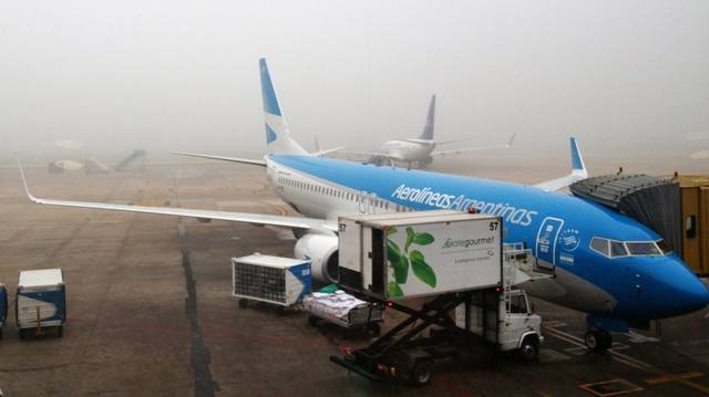 El Aeropuerto Taravella volvió a operar tras la neblina