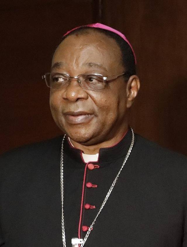 Falleció en Roma el nuncio en Argentina, monseñor Kalenga