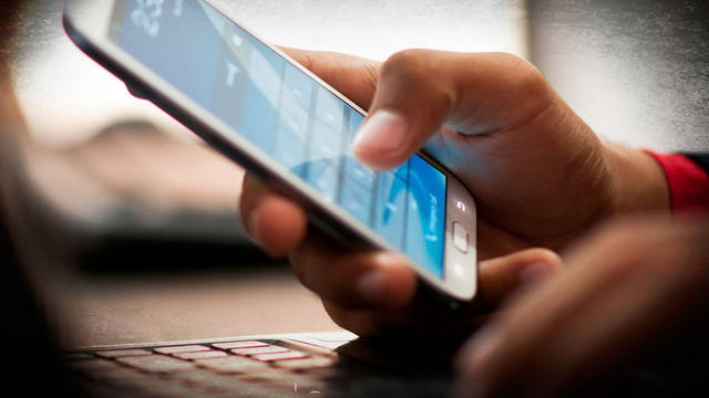 Investigan si una mujer se quitó la vida por un video sexual