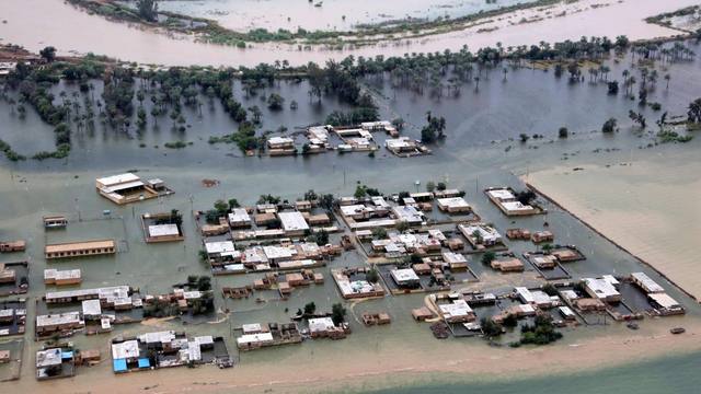76 muertos y daños por US$ 2.250 M por inundaciones en Irán
