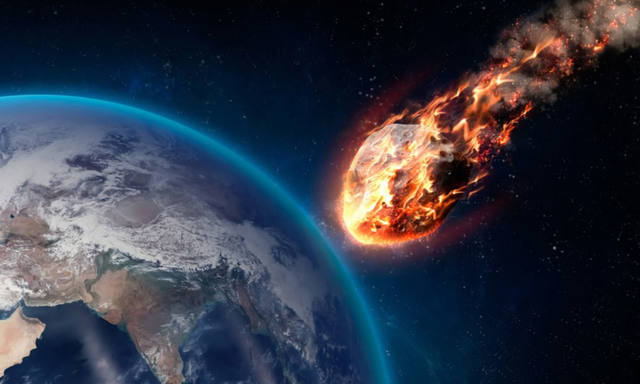 FOTO: Impactantes imágenes del meteorito que explotó sobre el mar
