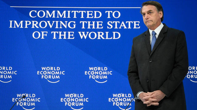 FOTO: Bolsonaro llamó a equilibrar medio ambiente y economía