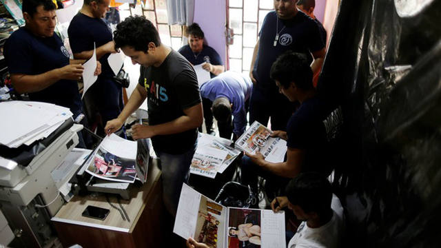 FOTO: Bomberos paraguayos se desnudaron para recaudar fondos