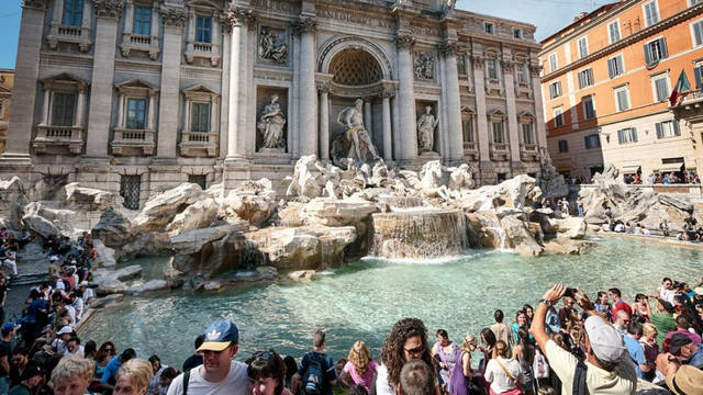 FOTO: Roma debate qué hacer con el dinero de la Fontana di Trevi