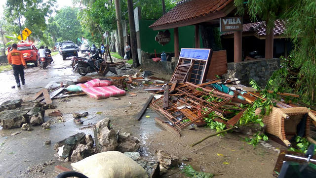 Impactantes imágenes de los daños por la ola gigante