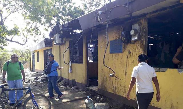 FOTO: La AIR condena la clausura de Radio Darío en Nicaragua