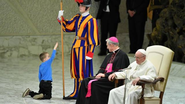 Un niño argentino interrumpió al Papa y causó ternura
