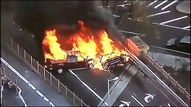 Un muerto y 5 heridos tras un choque en puente de Brooklyn