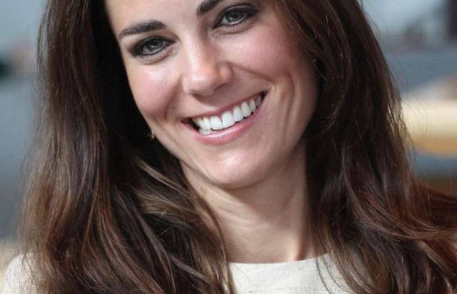 FOTO: Confirman multas a una revista por fotos de Kate Middleton