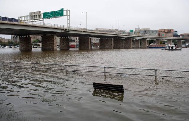 FOTO: Florence deja varios muertos e inundaciones en EE.UU.