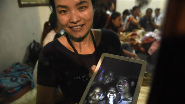 Un video muestra el estado de salud de los niños atrapados