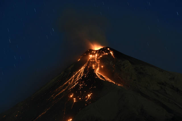 Feroz erupción de un volcán en Guatemala: hay 69 muertos