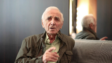 AUDIO: Charles Aznavour recibió el alta tras ser internado en Rusia