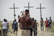 Las sangrientas crucifixiones del Viernes Santo en Filipinas