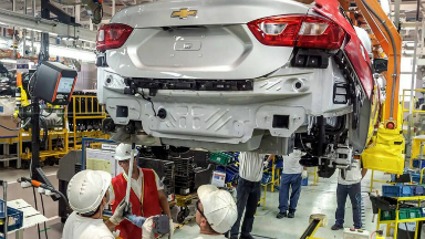 AUDIO: General Motors extendió las suspensiones en la fábrica