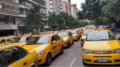 AUDIO: Los peones de taxis se pliegan al paro