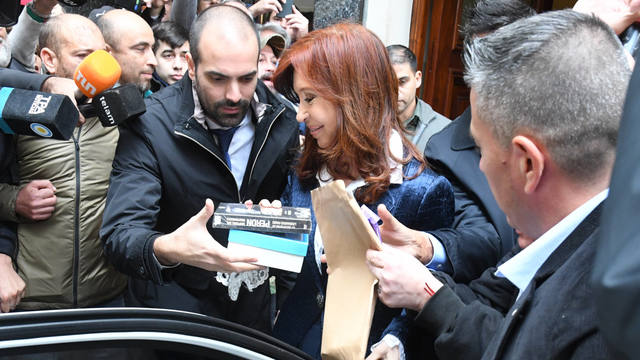 FOTO: El juicio oral a Cristina Fernández continuará el lunes