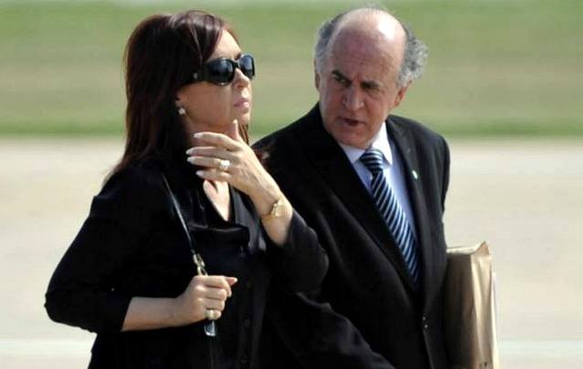 FOTO: Cristina Kirchner junto a Parrilli.