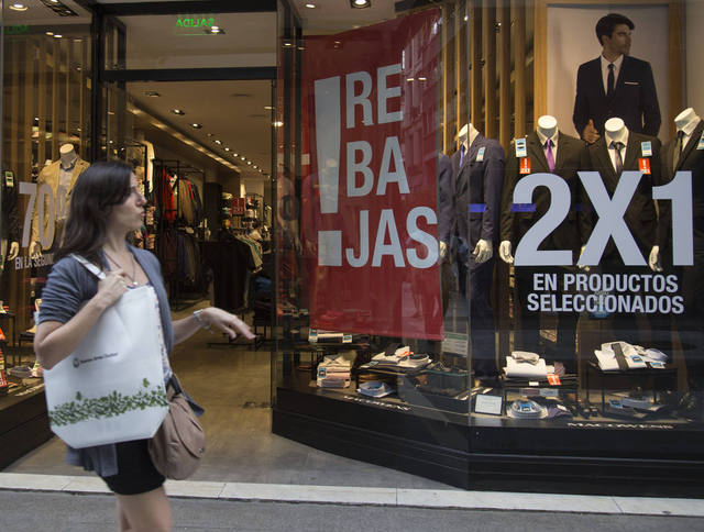 FOTO: Comercios ya suman 14 meses de caída en sus ventas