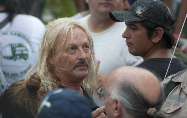 ''El Pollo'' Sobrero amenazó con un paro de 36 horas.