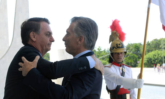 FOTO: Bolsonaro visitará Argentina en junio para ver a Macri