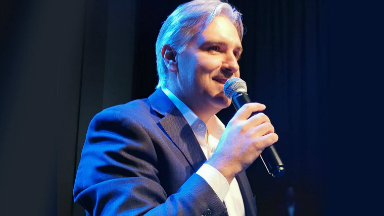 Llaryora es candidato a intendente por el PJ.