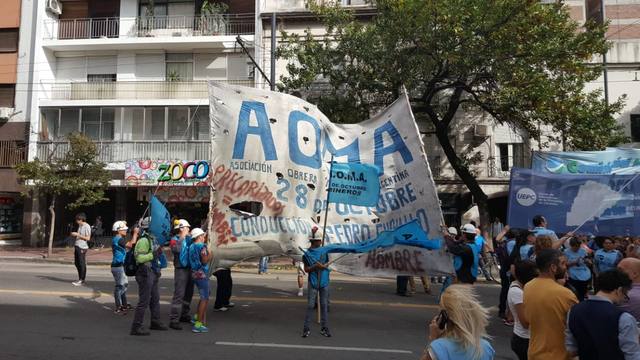 FOTO: Gremios marcharon en Córdoba 