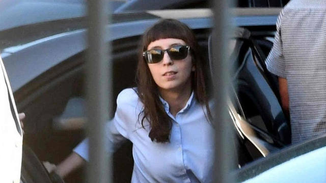 FOTO: Florencia Kirchner tiene nueve días para regresar al país