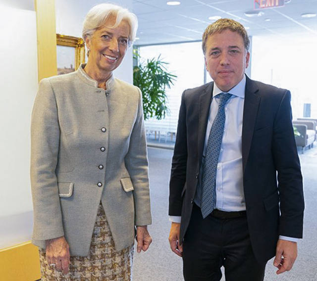 FOTO: El FMI aprobó otro desembolso por US$ 10.870 millones