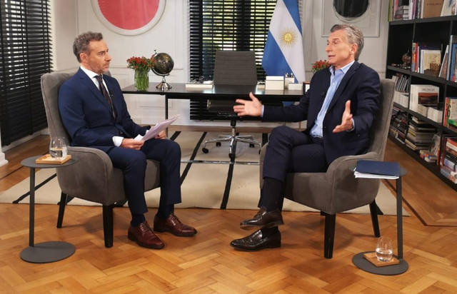 FOTO: El periodista Luis Majul entrevistó a Mauricio Macri.