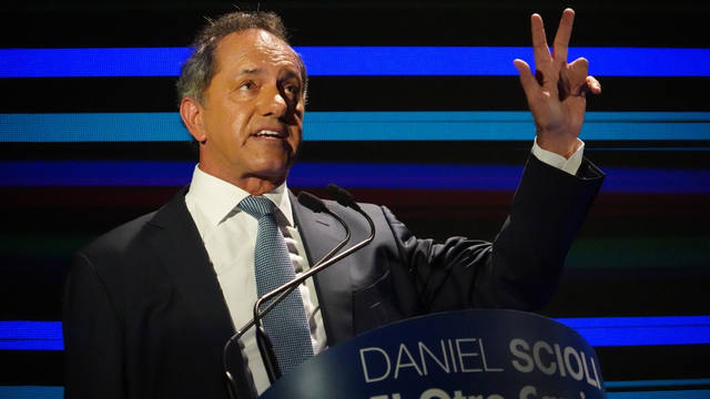 FOTO: Scioli lanzó su precandidatura a presidente en Buenos Aires
