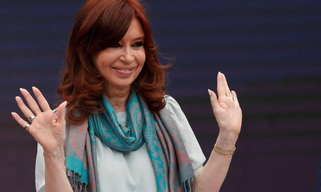 FOTO: CFK pide suspender juicio en su contra por la obra pública