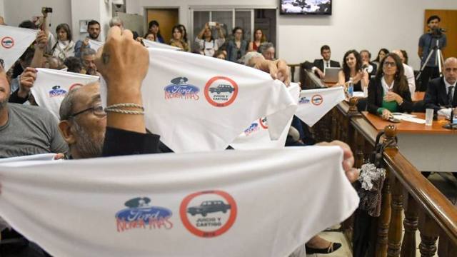 FOTO: Condenan a directivos de Ford por delitos de lesa humanidad