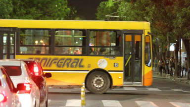 Desde las 5.30 circulan las unidades de Coniferal.