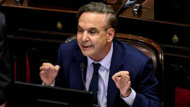 Para Pichetto, jubilados tendrán más aumento que Camioneros