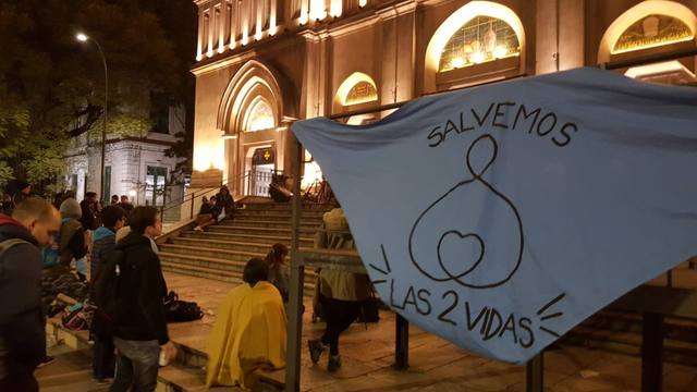 Las imágenes que dejó el rechazo al aborto
