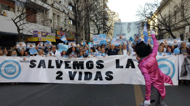 Comenzó la marcha en contra del aborto en Córdoba