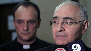 Dante Simón dijo que la excomulgación no abarca al Ejecutivo