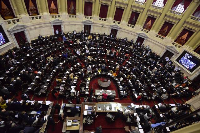 Por primera vez llega al recinto el tema del aborto.