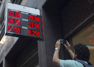 El dólar subió cinco centavos y cerró a $ 22,33